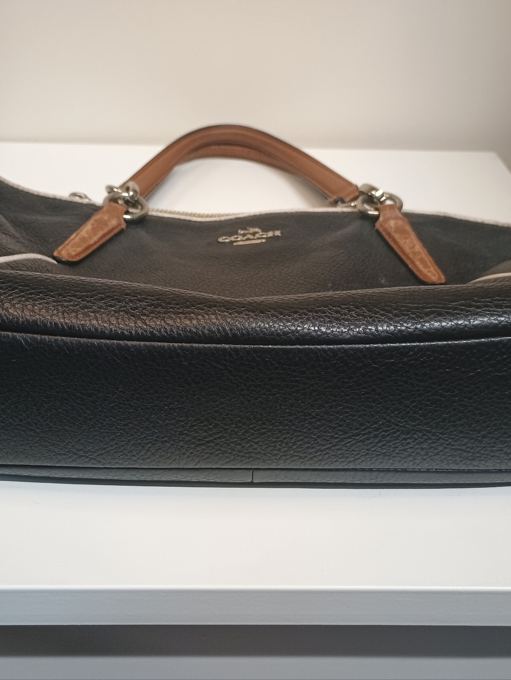 Coach Black Leather Tote with Tan Handles and Cream Trim For Repair - Picture 5 of 13